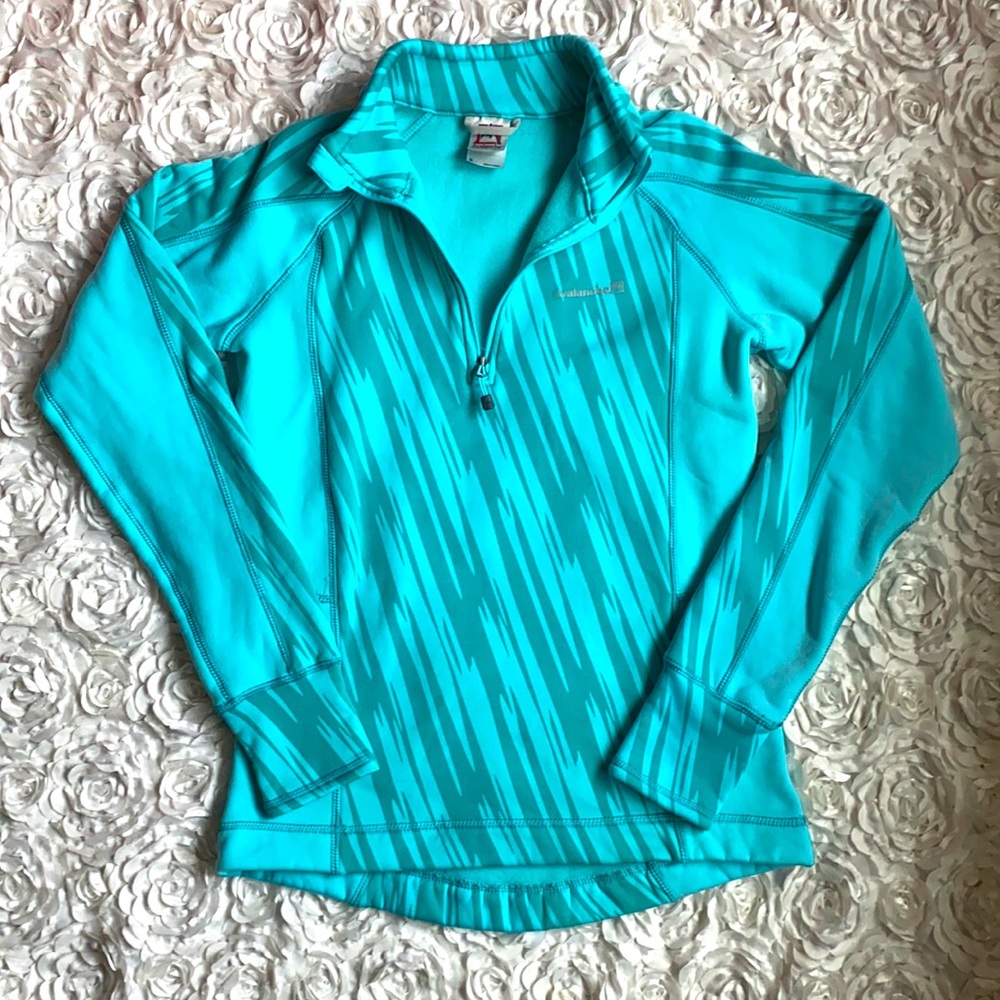 Avalanche turquoise blue and green pullover size small